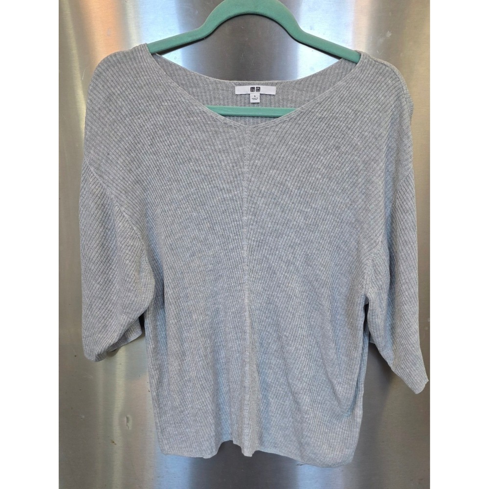 Uniqlo Womens S Ribbed Knit Sweater Gray V-Neck Dolman Sleeve 251-408703
